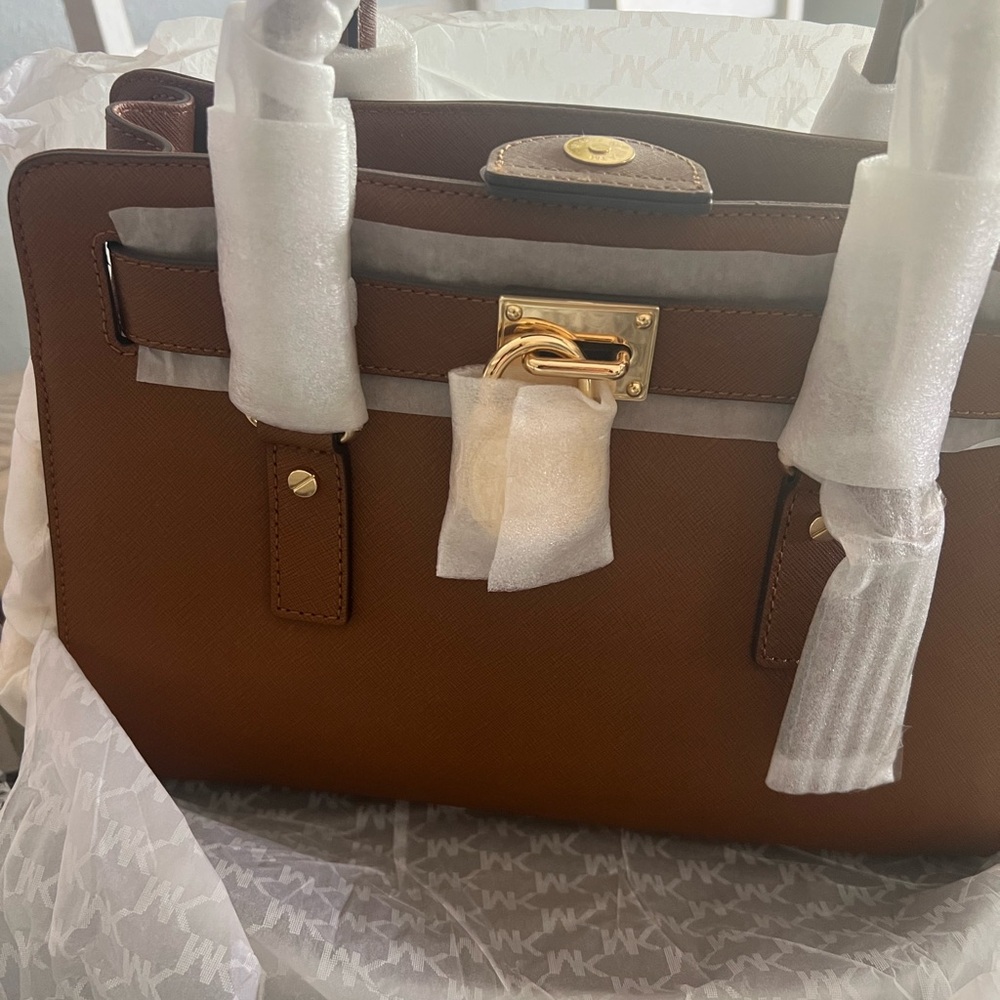 MK purse brand new